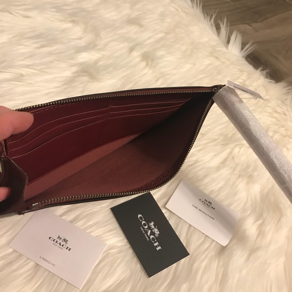 💕 🔥AUTHENTIC COACH -  QUICK SALE!🔥 - Picture 4 of 4